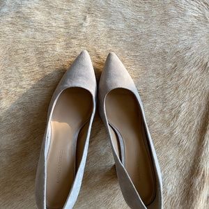 Banana Republic Grey Suede heels 7.5